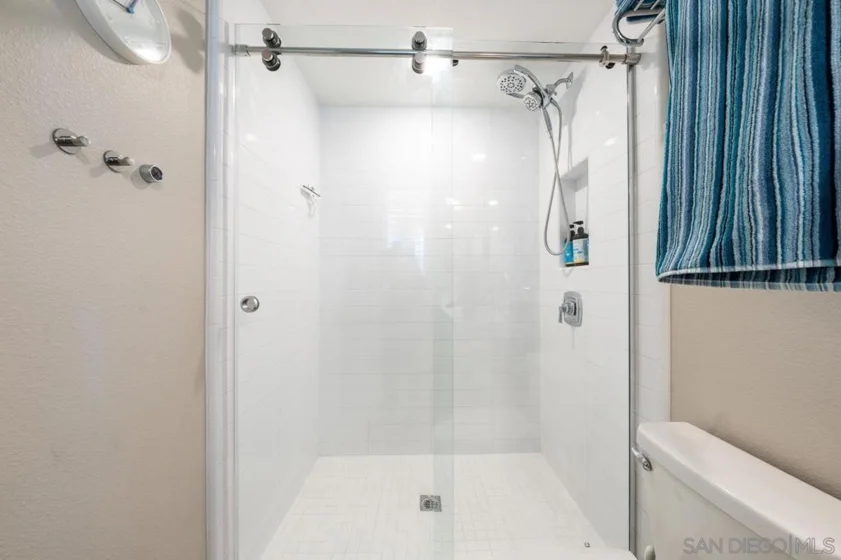 810 Santa Barbara Place photo 16