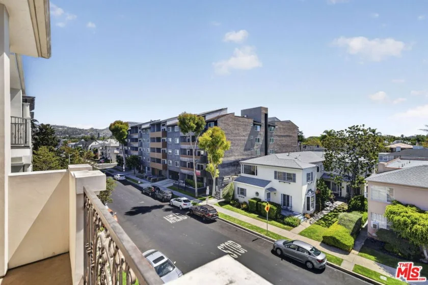 125 S Sweetzer Avenue #PH2A photo 24