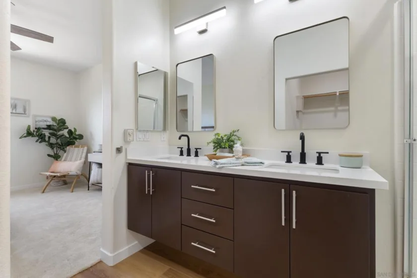 2104 Cosmo Way photo 38