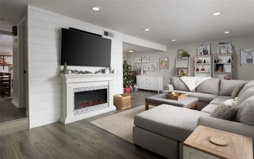 18215 Bryce Court photo 1