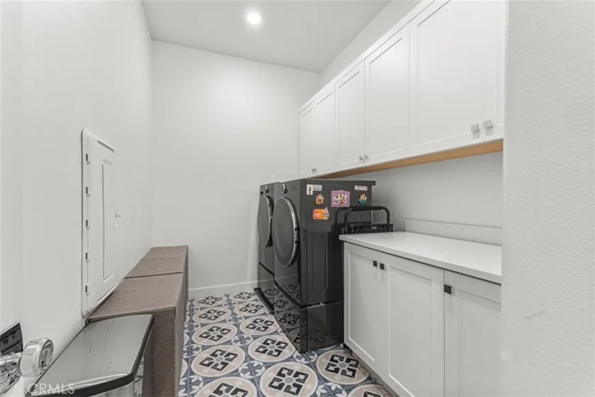151 Sash photo 25