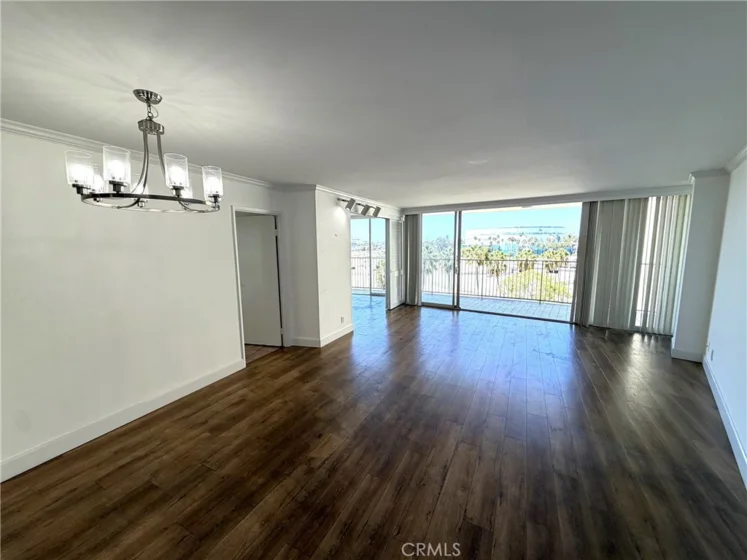 700 E Ocean #808 photo 7