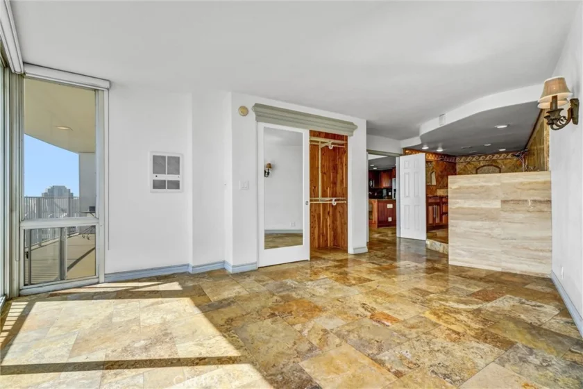 700 E Ocean #3107 photo 26