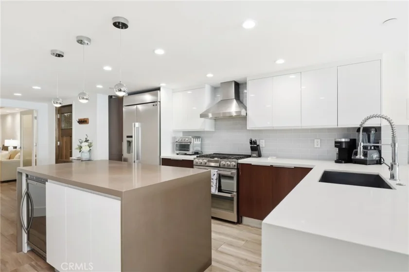 410 Corto Lane #E photo 9