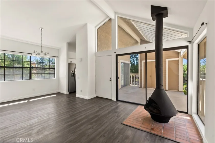 268 Pineview photo 5