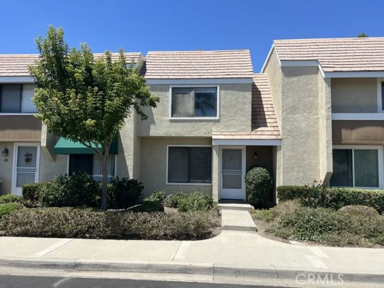 31 Meadowgrass photo 1