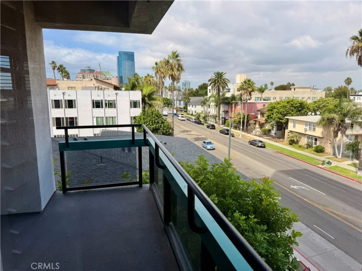 1310 E Ocean #407 photo 36