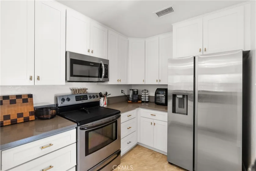 700 W Walnut Avenue #25 photo 11