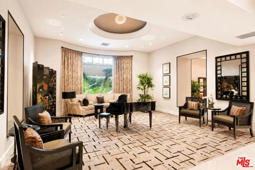 10724 Wilshire Boulevard #1607 photo 36