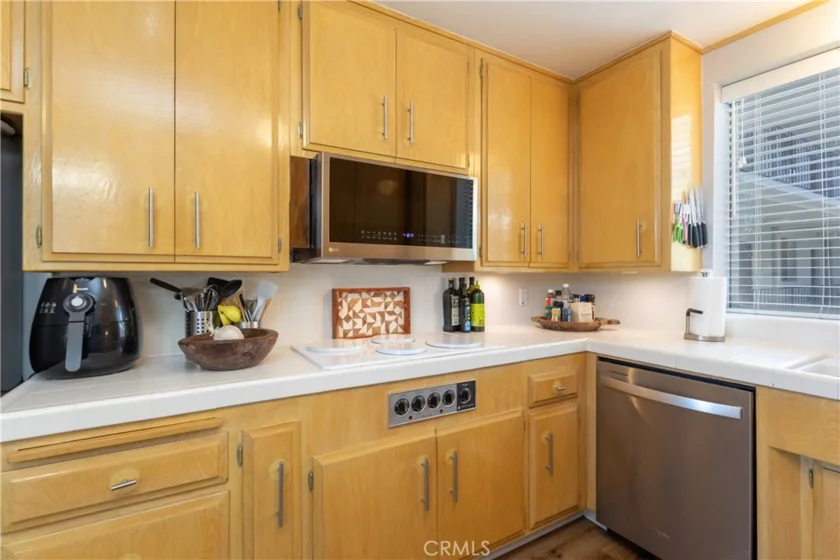 2772 E 2nd Street #2G photo 13