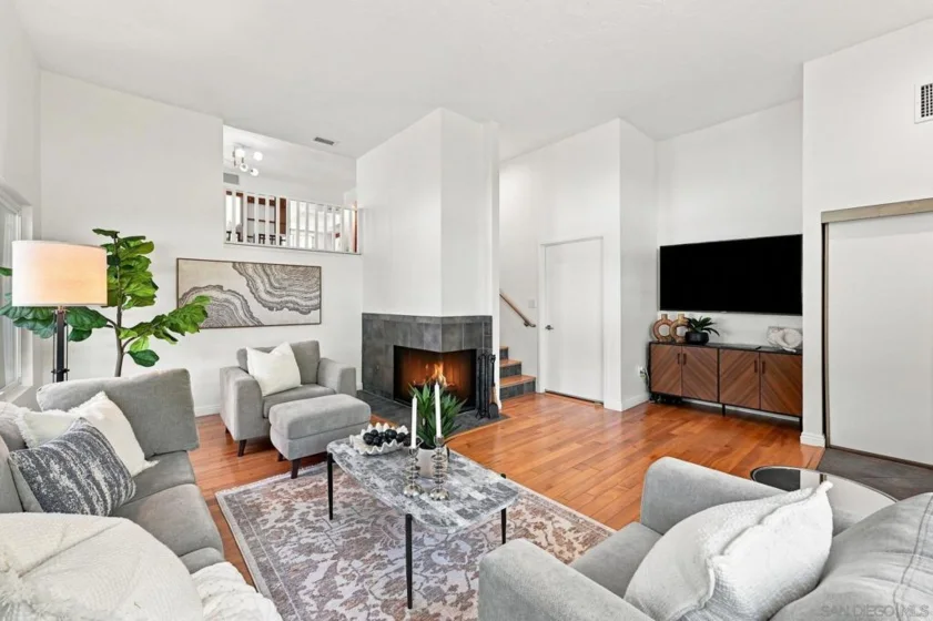 3982 La Jolla Village Drive photo 5