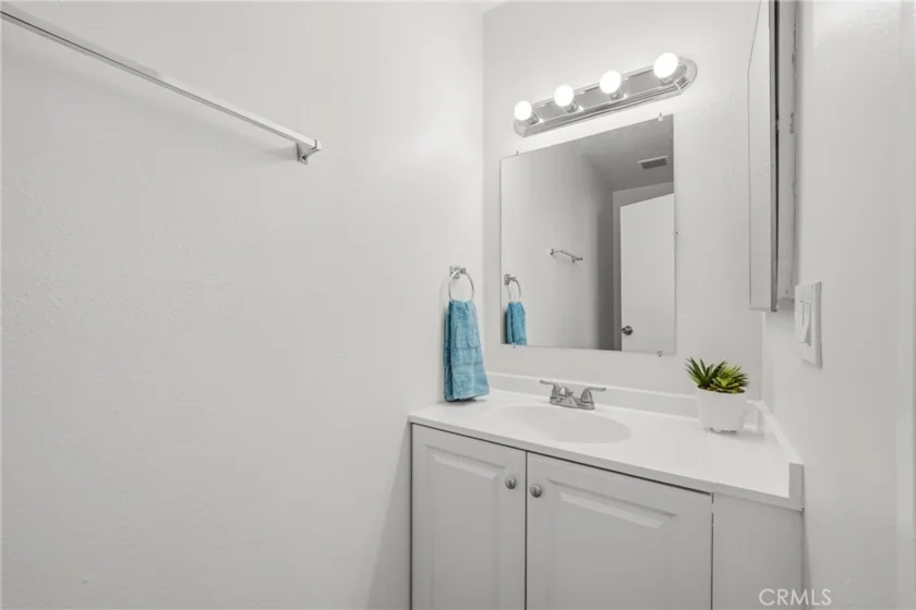 3469 Columbia photo 14
