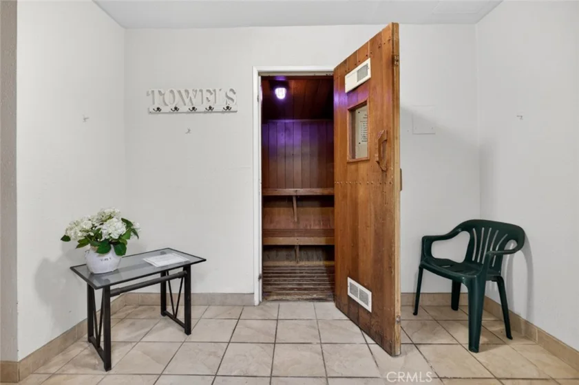 5412 Lindley Avenue #322 photo 28