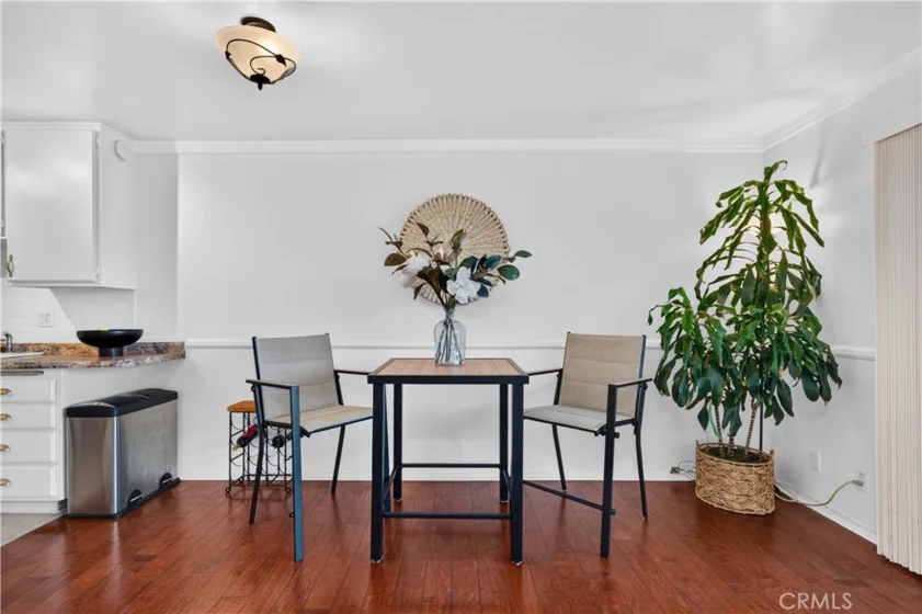 1061 Park Avenue #306 photo 5