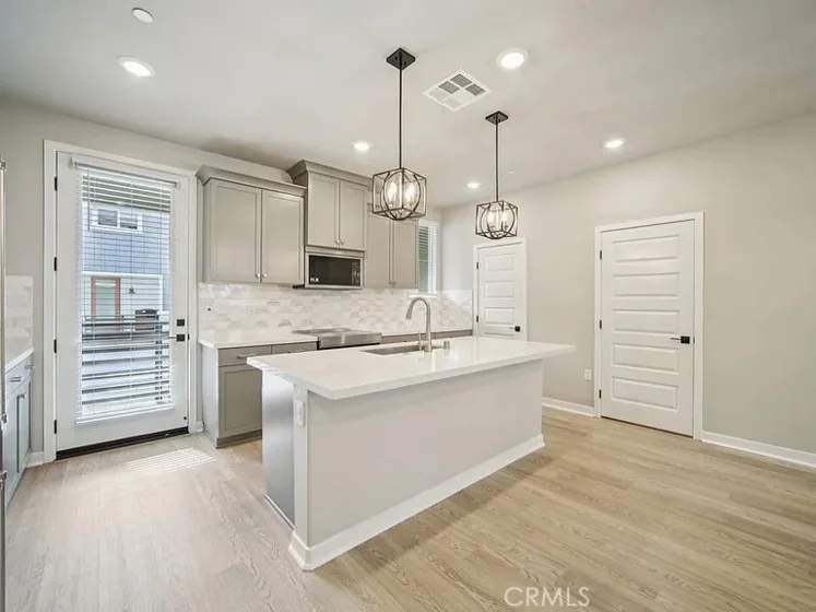 1469 Reef Lane photo 7