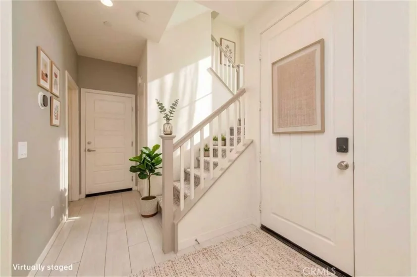 192 Finch photo 18