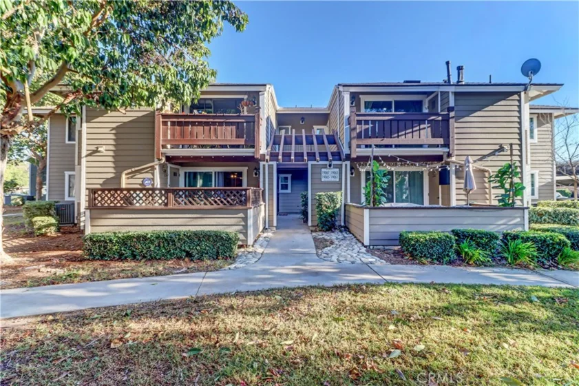 19063 Rockwood Drive #18 photo 1