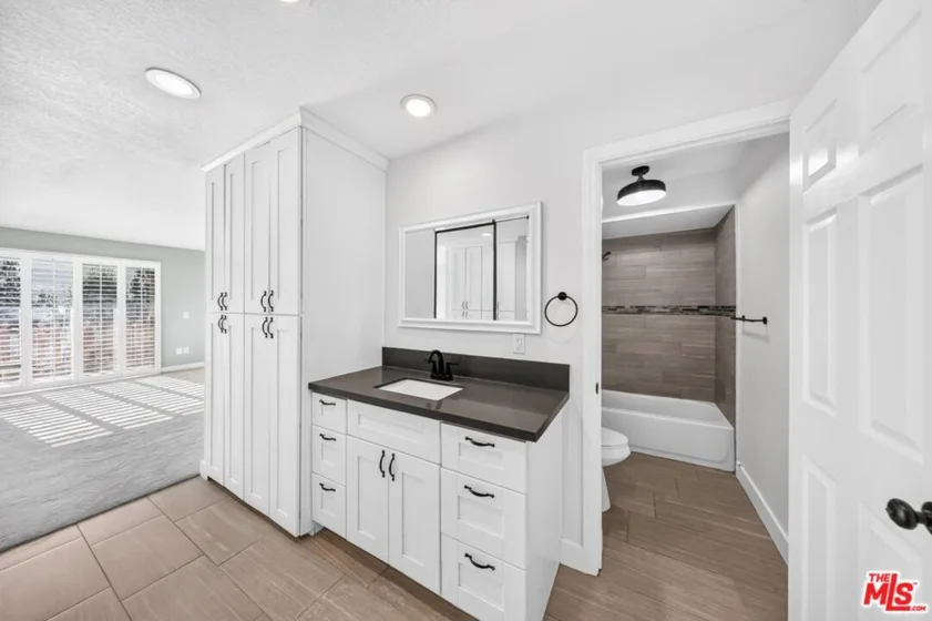 3481 Stancrest Drive #211 photo 13
