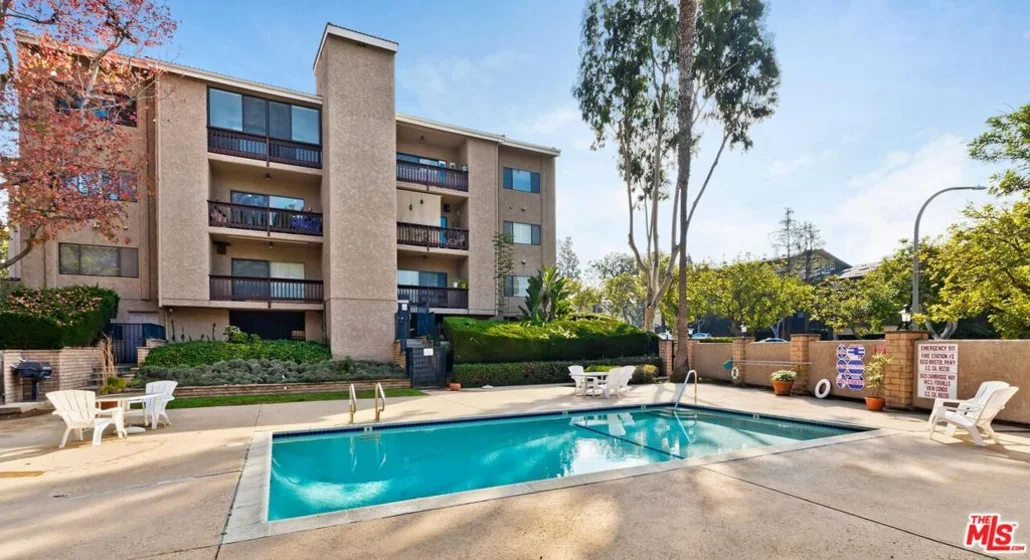 5625 Cambridge Way #203 photo 31
