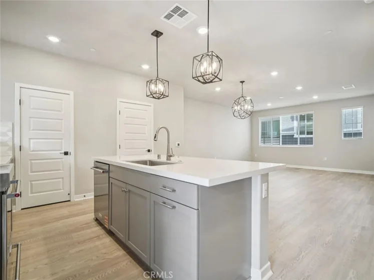 1469 Reef Lane photo 8
