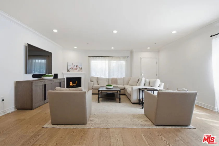 11908 Darlington Avenue #203 photo 38