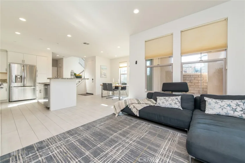 192 Finch photo 13