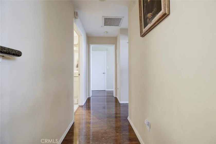 13941 Sherman Way Boulevard #401 photo 29
