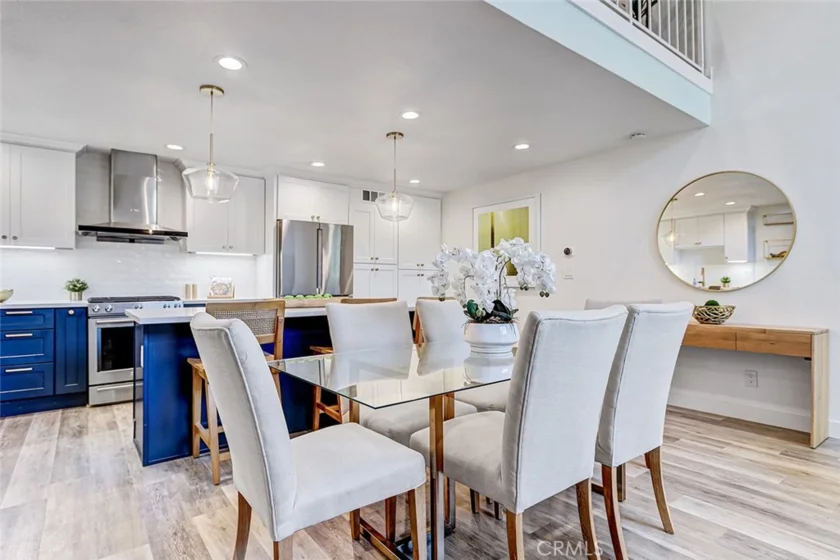 984 Granville photo 45