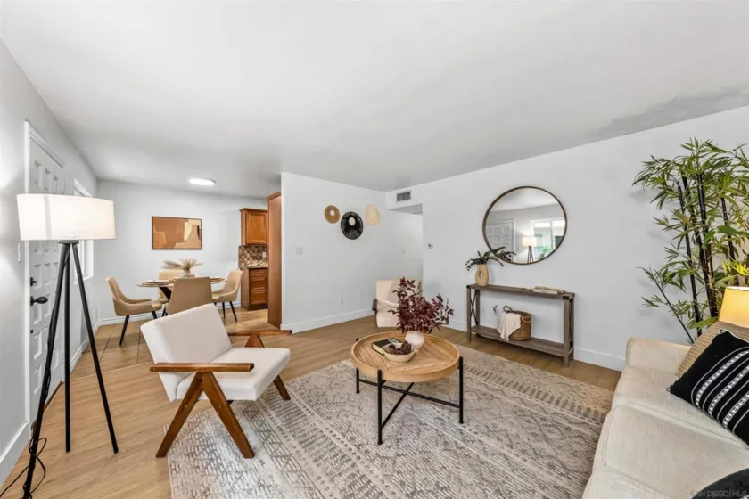 1030 Robinson Avenue #315 photo 2