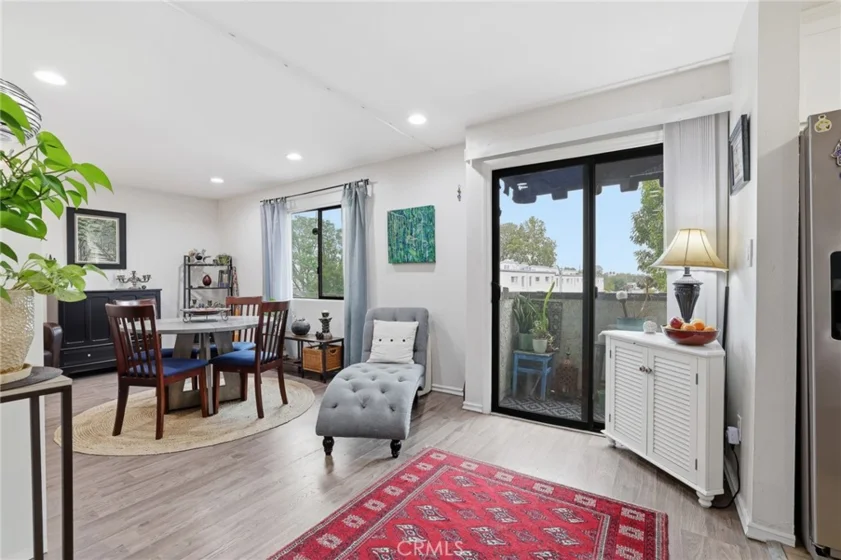18530 Hatteras Street #337 photo 7