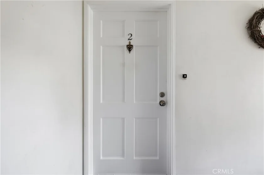 511 E Maple photo 3