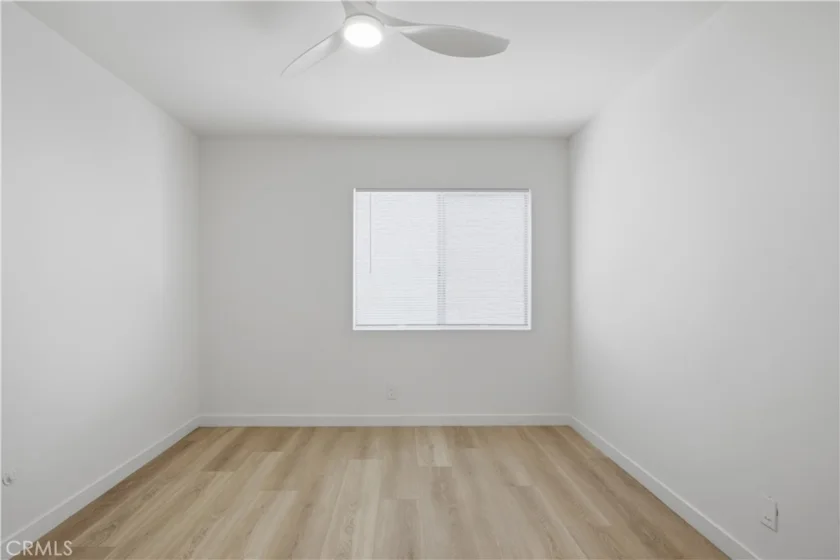 5460 White Oak Avenue #K203 photo 13