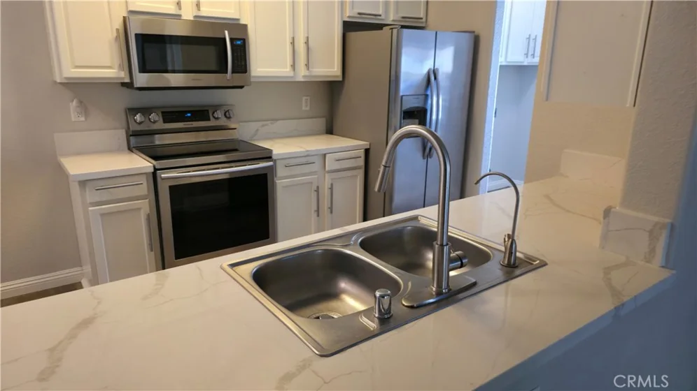 24909 Madison #2014 photo 1
