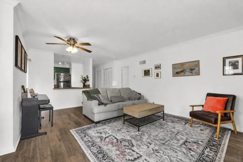 8889 Caminito Plaza Centro #7127 photo 6