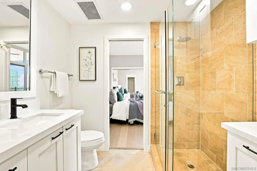 700 W Harbor Drive #1805 photo 21