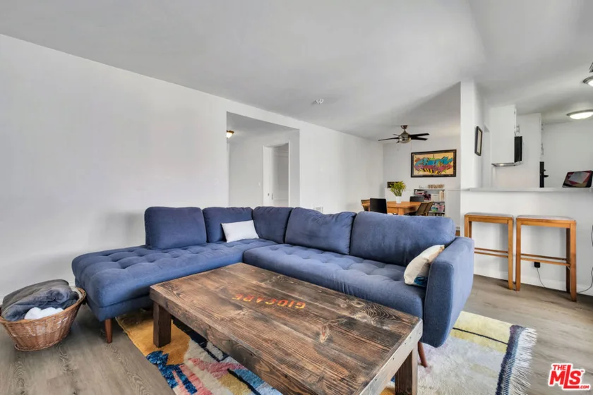 5674 Windsor Way #210 photo 16
