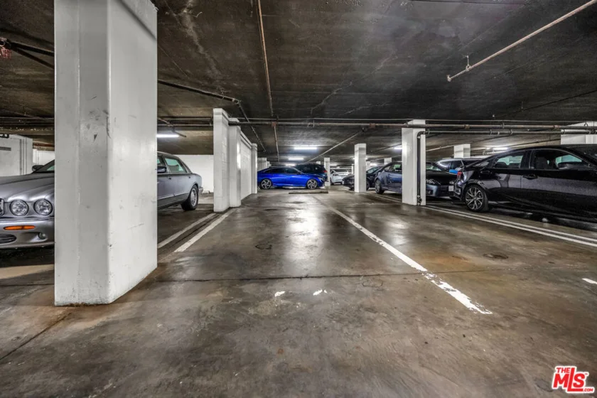 421 S La Fayette Park Place #210 photo 14