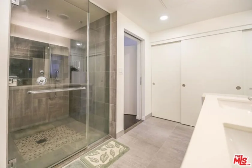 3785 Wilshire Boulevard #908 photo 7