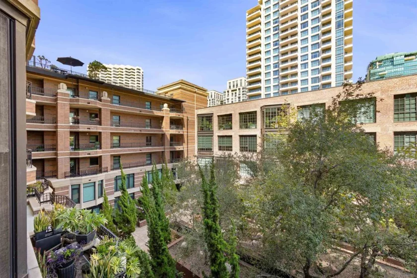 500 W Harbor #417 photo 28