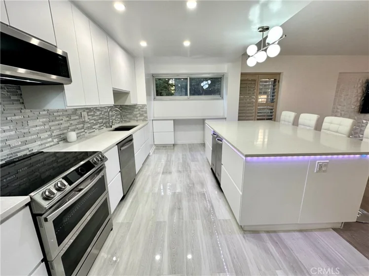 10450 Wilshire #2A photo 5