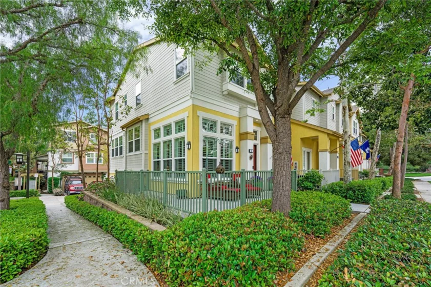 11 Clifton Drive photo 1