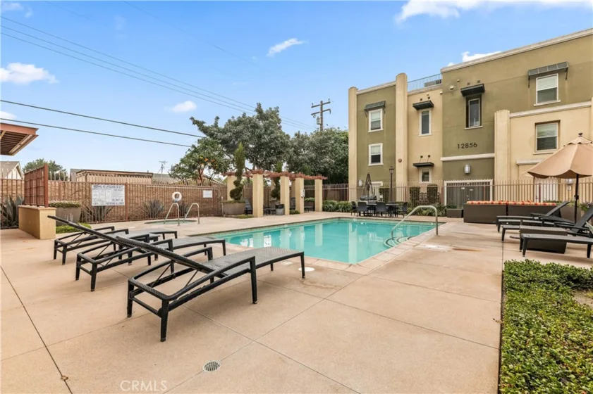 12842 Palm #110 photo 24