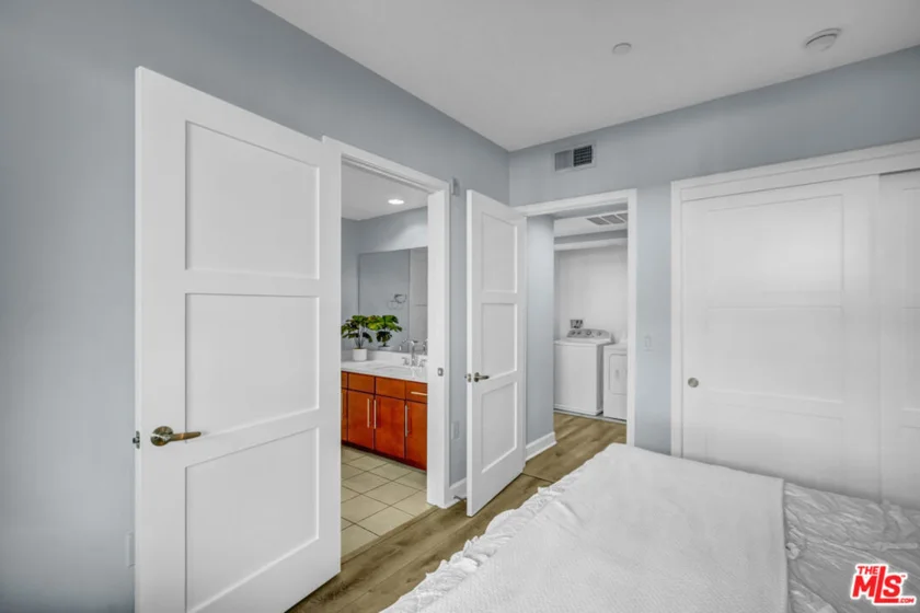 14412 Killion Street #205 photo 28