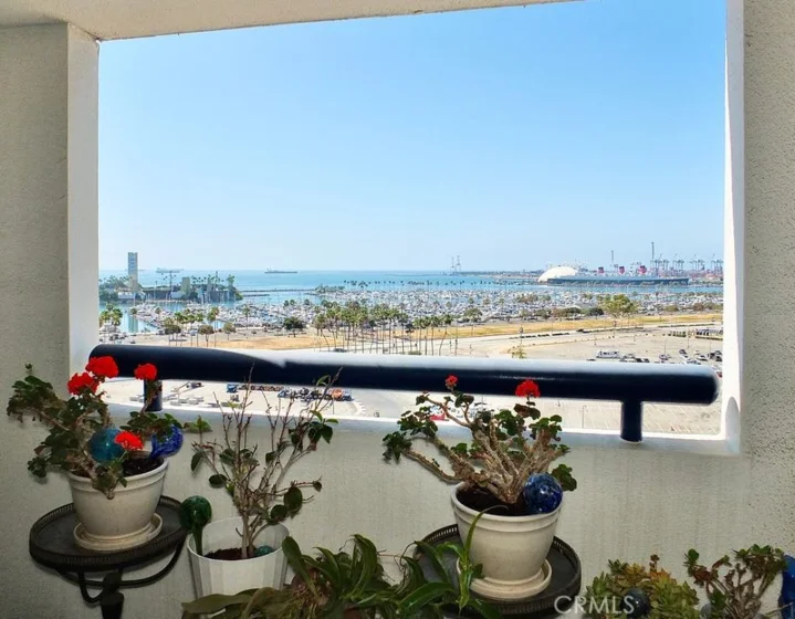525 E Seaside Way 1007 photo 25