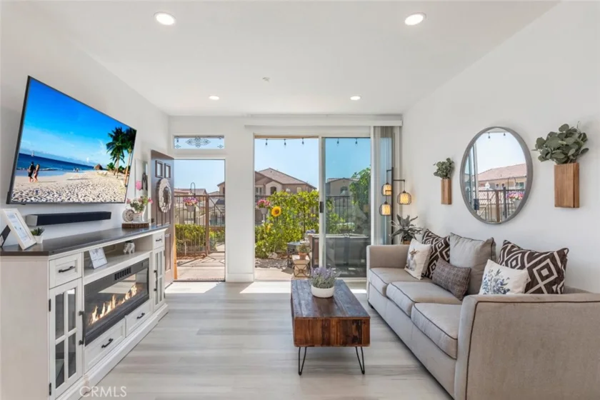 28484 Sassetta Way photo 1