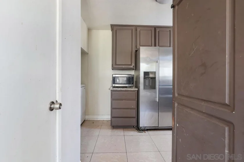 8166 Paradise Valley Court photo 38