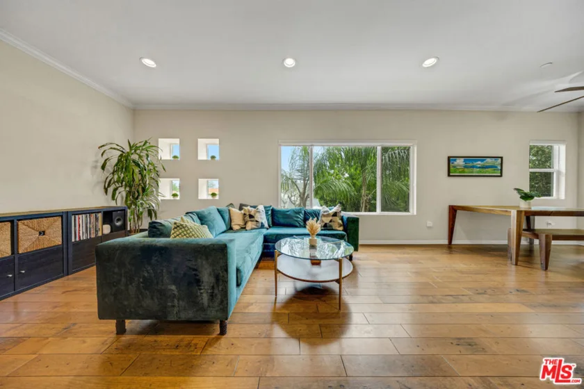 3401 S Bentley Avenue #301 photo 33