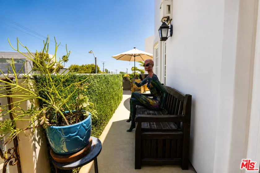 851 N San Vicente Boulevard #309 photo 23