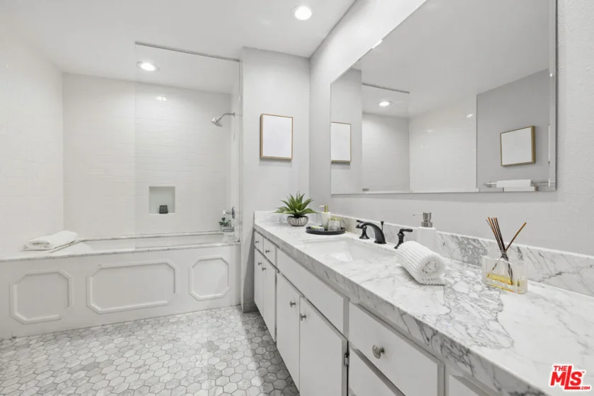 141 S Linden Drive #104 photo 15