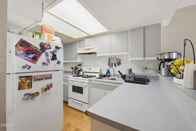 847 N Raymond Avenue #9A photo 9